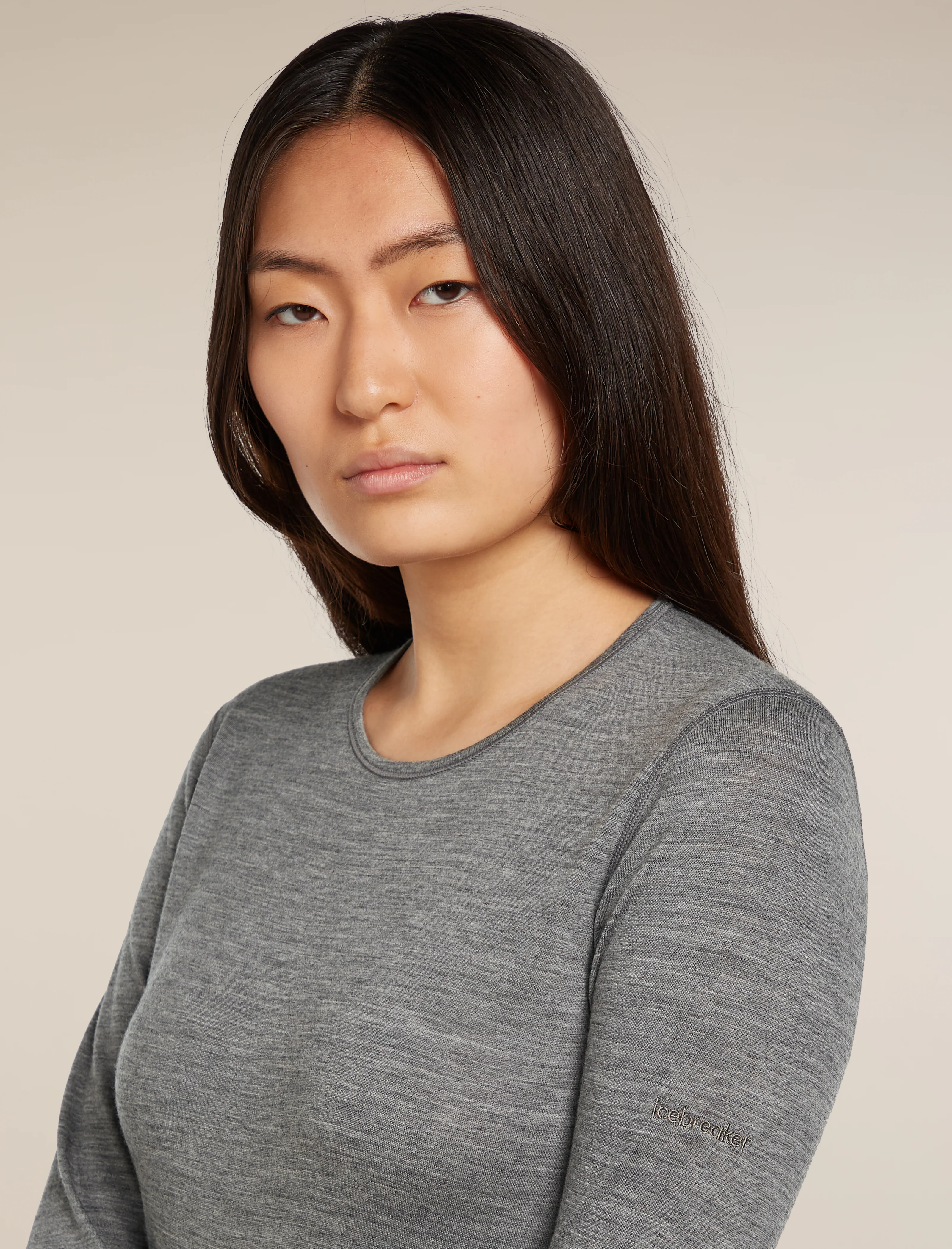 Women's Merino 200 Oasis Long Sleeve Crewe Thermal Top - Image 9