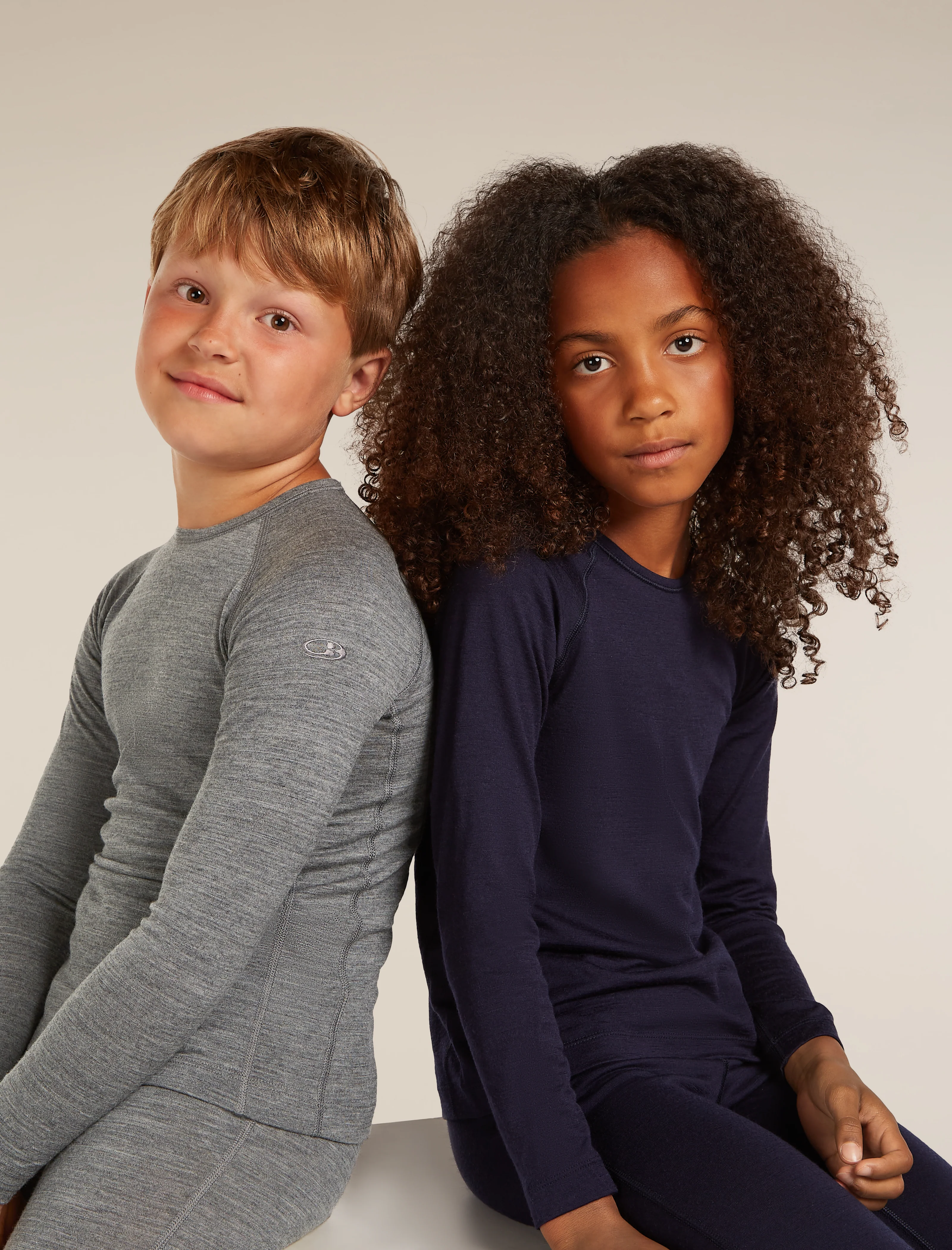 Kids’ Merino 200 Oasis Long Sleeve Crewe Thermal Top - Image 13