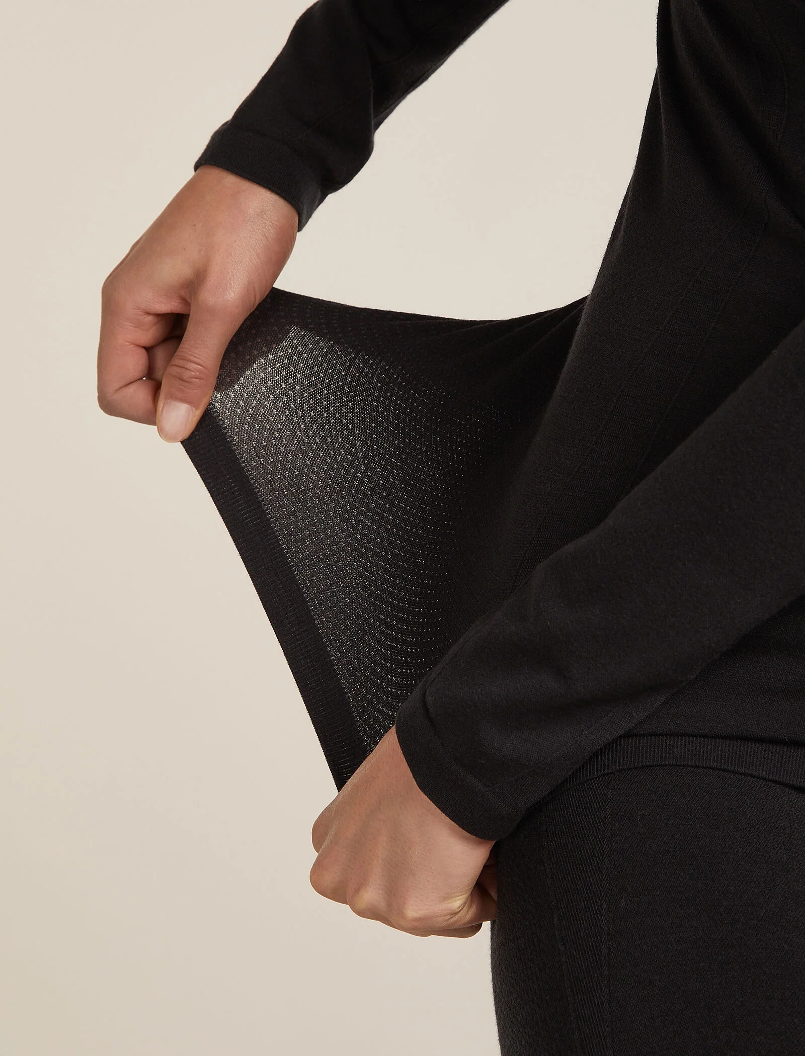 Women's Merino Blend 260 ZoneKnit™ Seamless Long Sleeve Crewe Thermal Top - Image 9